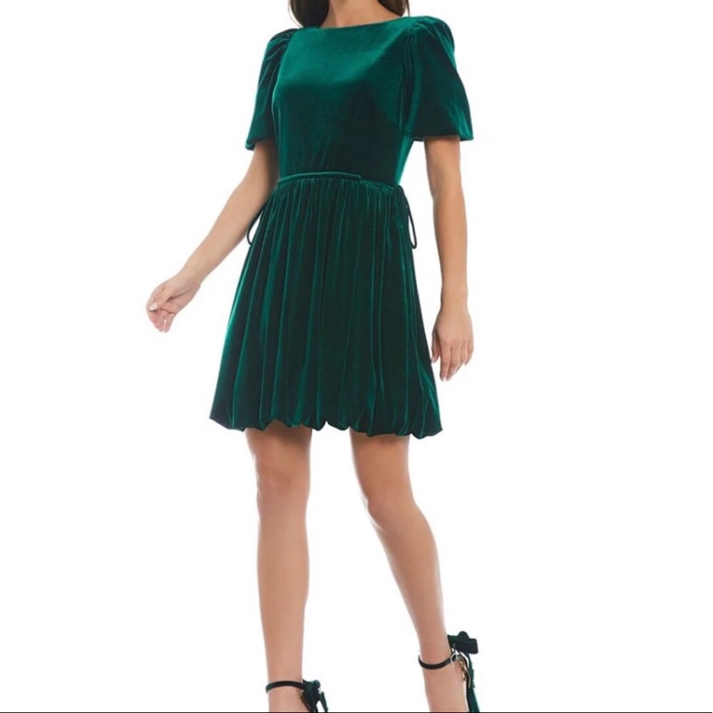 NEW Antonio Melani x Nicola Bathie Julianna Emerald Green Velvet Dress Size 8